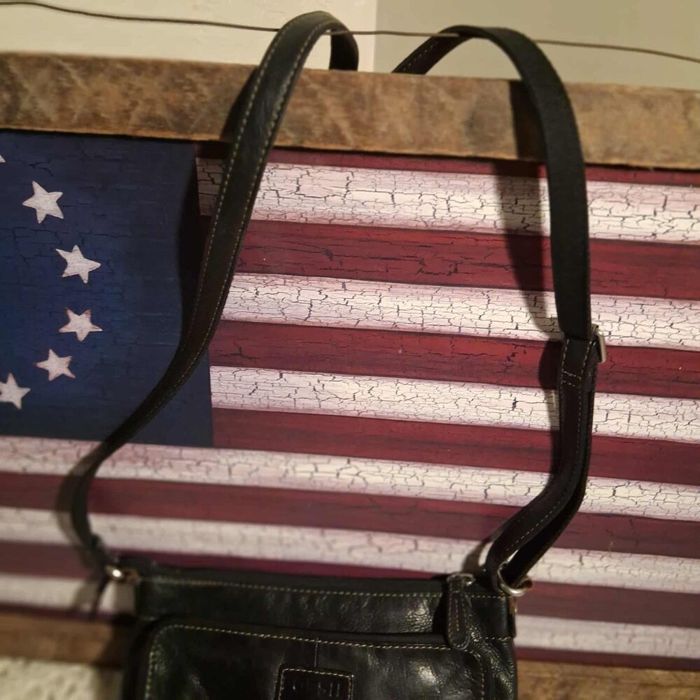 FOSSIL BLACK CROSSBODY - Picture 8 of 8